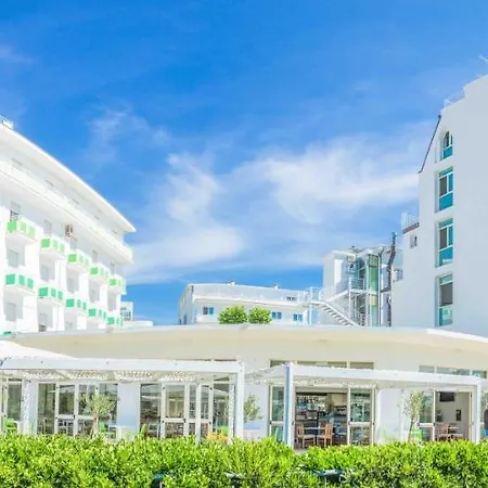 Fabilia Family Resort Milano Marittima-3